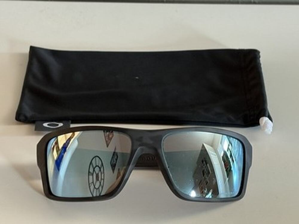 Oakley Double Edge OO9380-06 Prizm Sapphire Polarized Grey Smoke Sunglasses -232